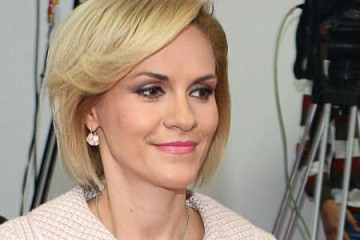 Gabriela Firea: Klaus Iohannis nu dorește să spună cât a câștigat din aceste adopții internaționale